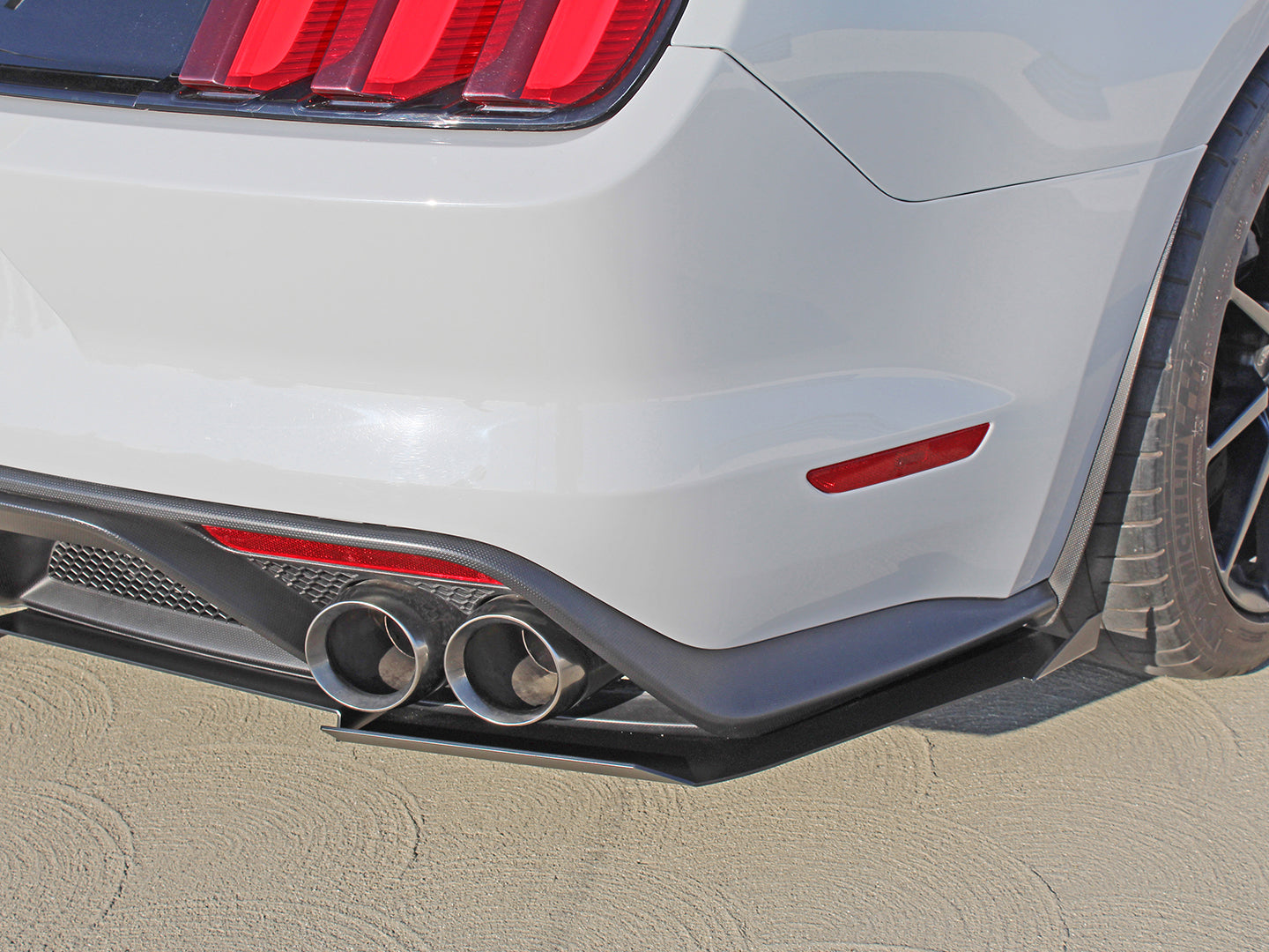 2016+ Ford Shelby Rear Splitter | Rally Innovations